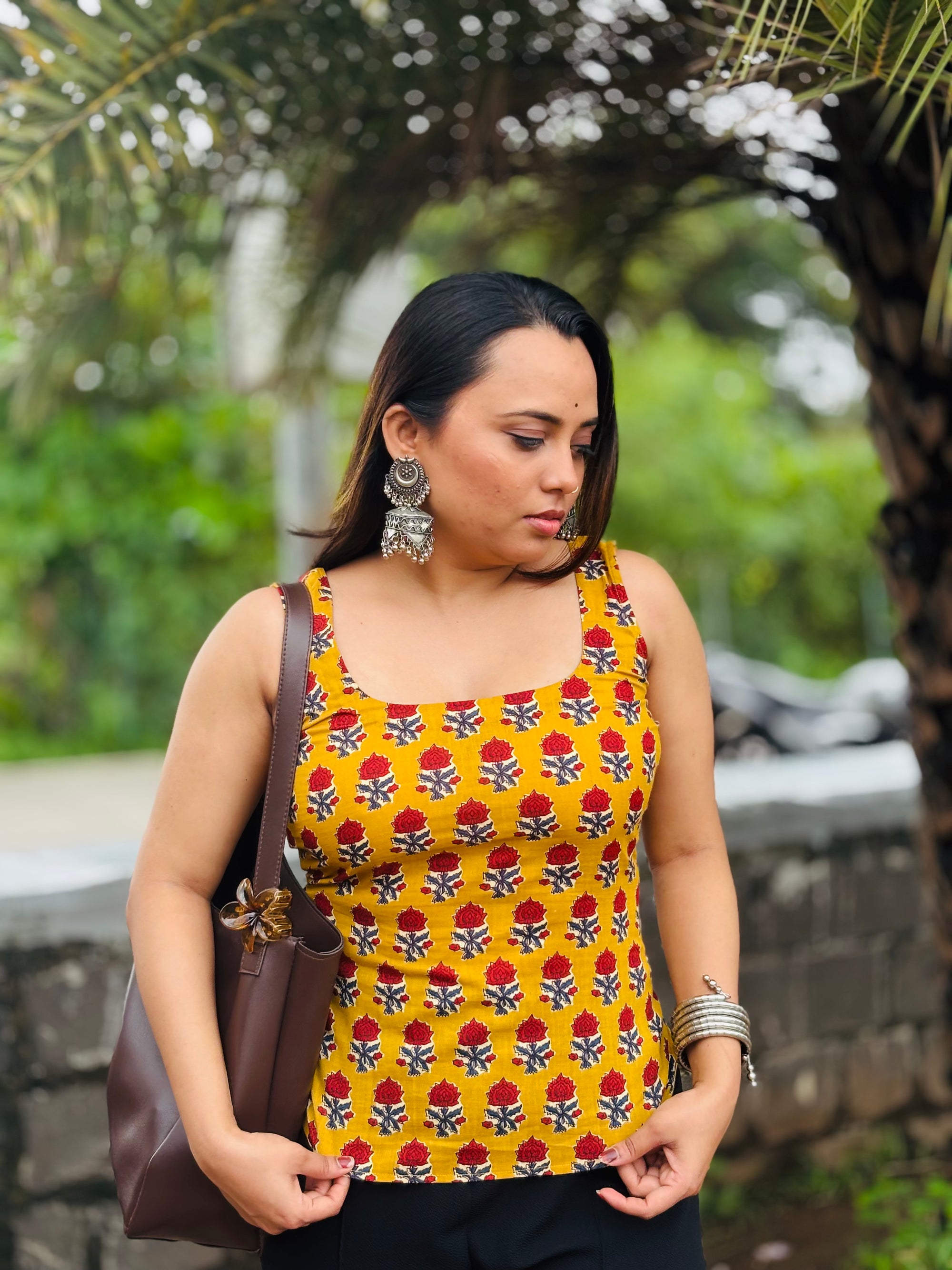Peeli Dhoop – Kalamkari Cinched-Back Top