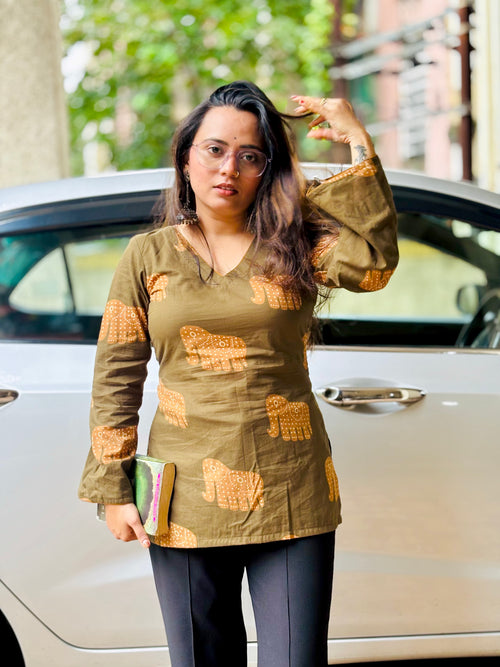 Gunjan – Long Sleeves Corset Back Kurti Code - 1